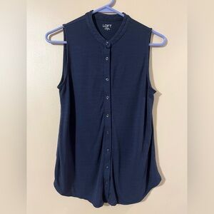 Navy blue M tank blouse.